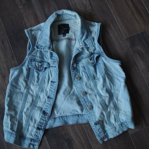 Women's Jean Vest By Dynamite - Picture 1 of 4